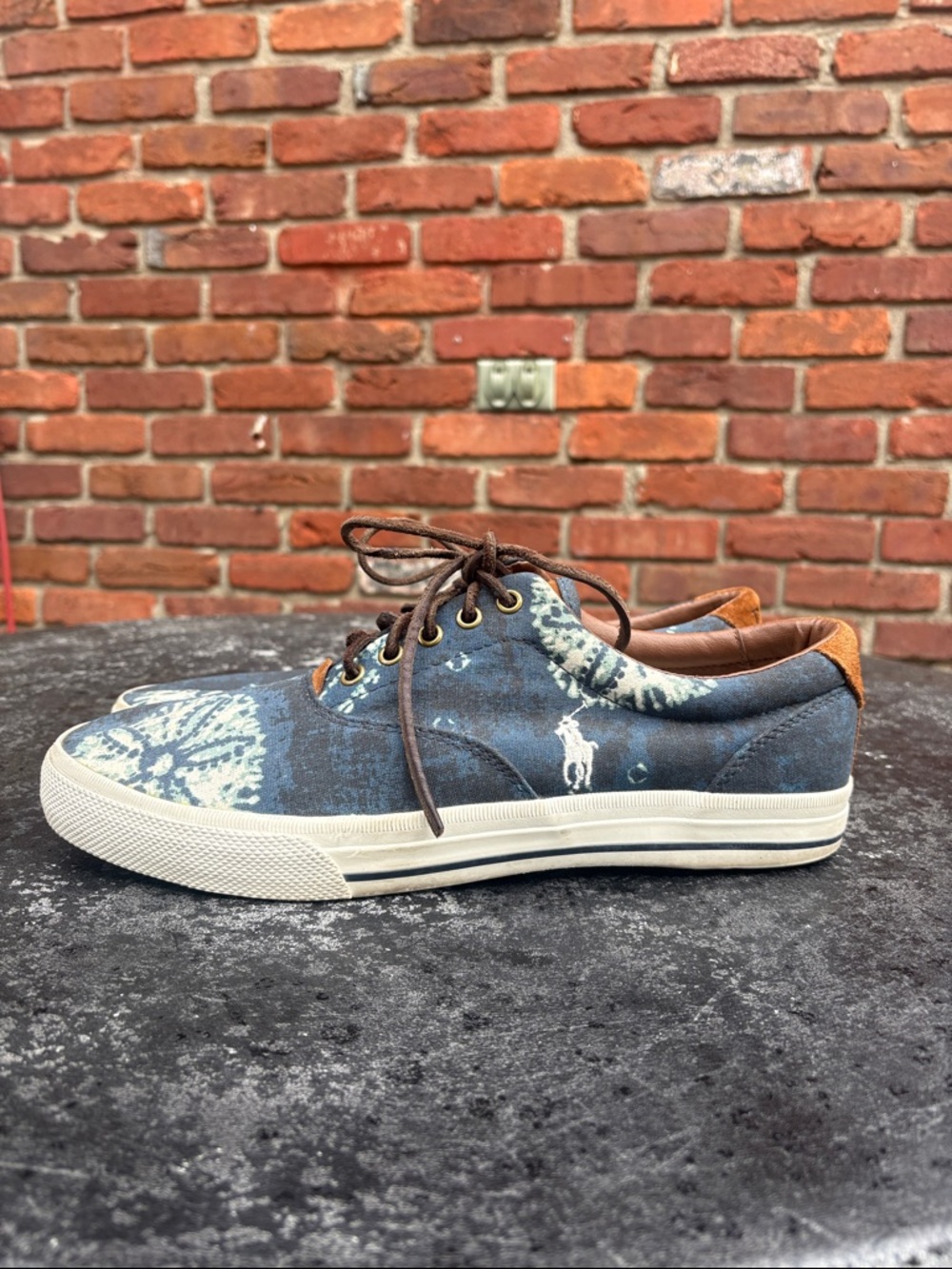 Polo by Ralph Lauren Blue Floral Canvas Sneakers. Size 12D - Picture 4 of 8